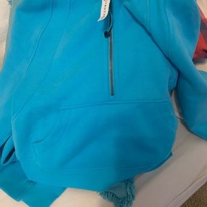 Lululemon Oversized Scuba Half Zip Electric Turquoise XS/S NWT!